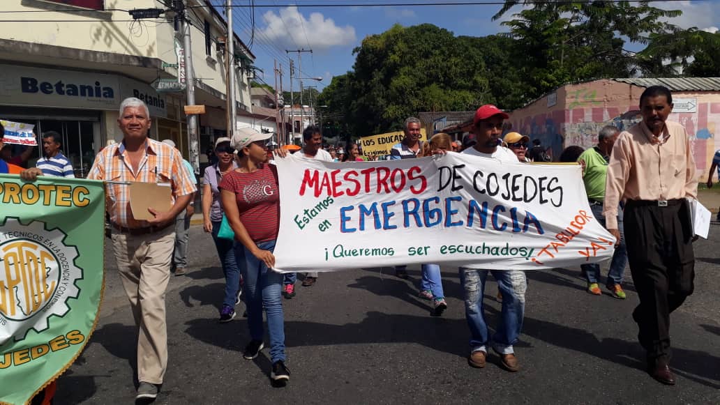Docentes marchan en Cojedes para exigir mejoras salariales #15Nov