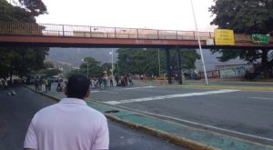 A cuadras del TSJ: Caraqueños protestaron contra Maduro (Videos)