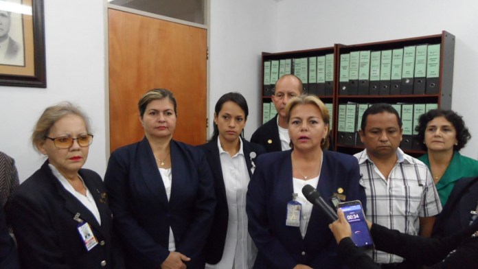 Crisis hospitalaria: Continúan las renuncias masivas de enfermeros en el hospital de San Cristóbal