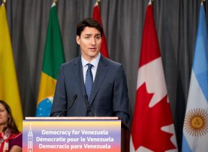 Trudeau afirmó que tiene información de que Irán derribó el avión ucraniano