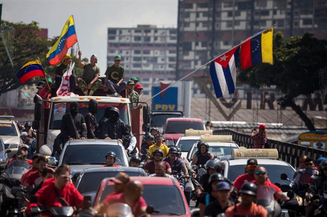 Así actúan los colectivos chavistas: CNN tuvo acceso exclusivo a sus líderes en Caracas (Video)