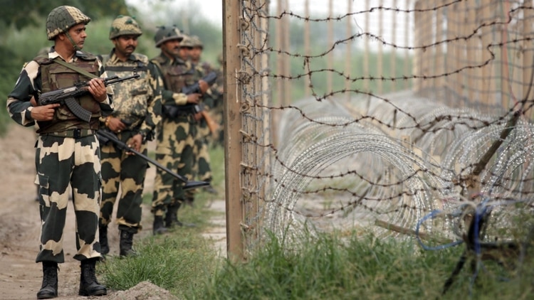 Pakistán cierra el paso fronterizo con Afganistán, ahora tomado por los talibanes