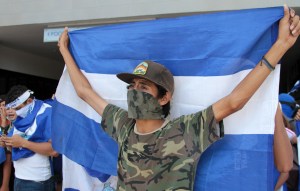 Oposición de Nicaragua paraliza diálogo con Daniel Ortega tras intensa represión