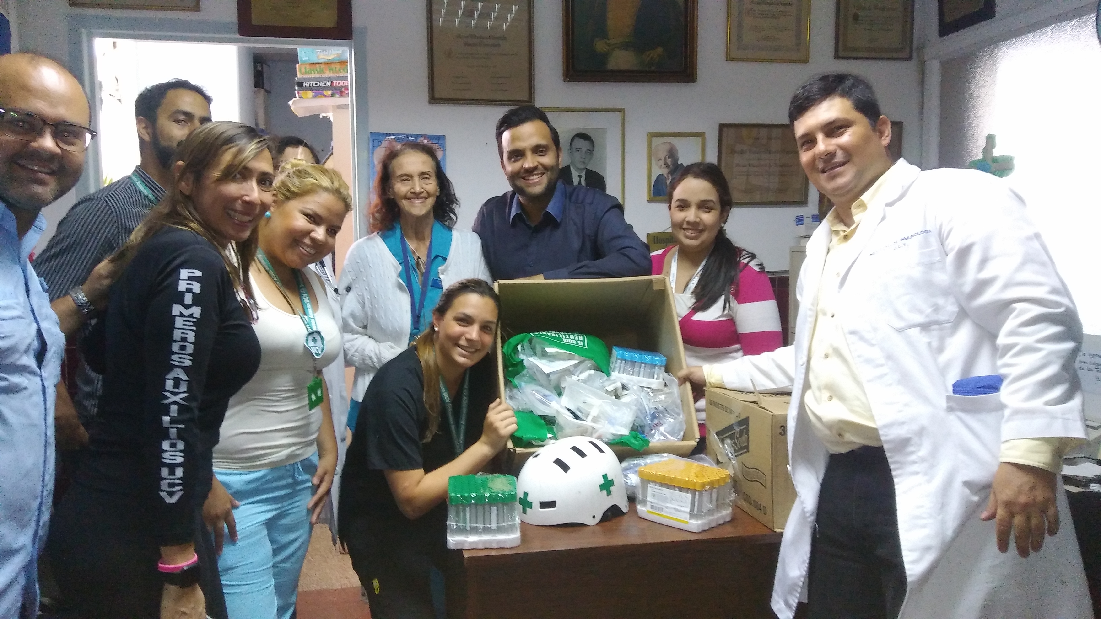 Engagement Foundation Group y Fundune donaron insumos médicos al Hospital Clínico Universitario