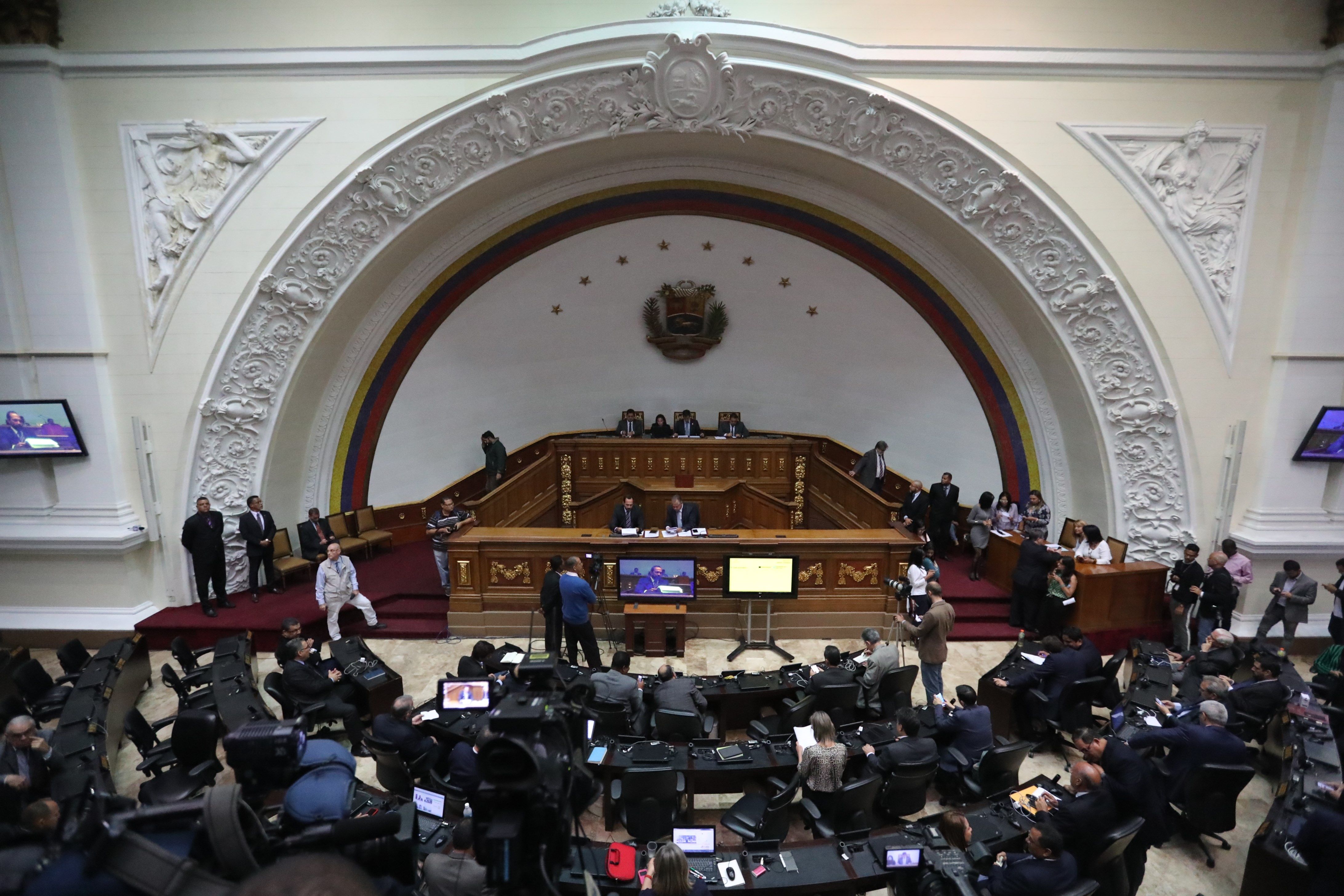 Diputado Stefanelli: Bachelet no puede quedarse en Caracas, debe ir a las provincias