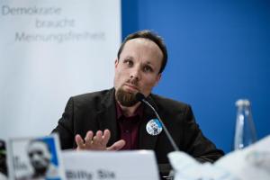 Periodista Billy Six acusa a Berlín de falta de apoyo mientras estuvo preso en Venezuela