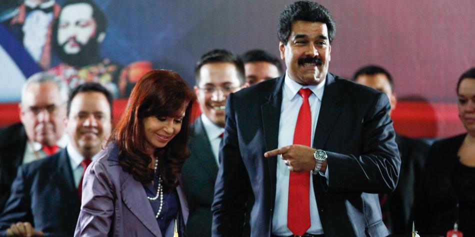 Envían a juicio a Cristina Fernández por causa de millonarios sobornos
