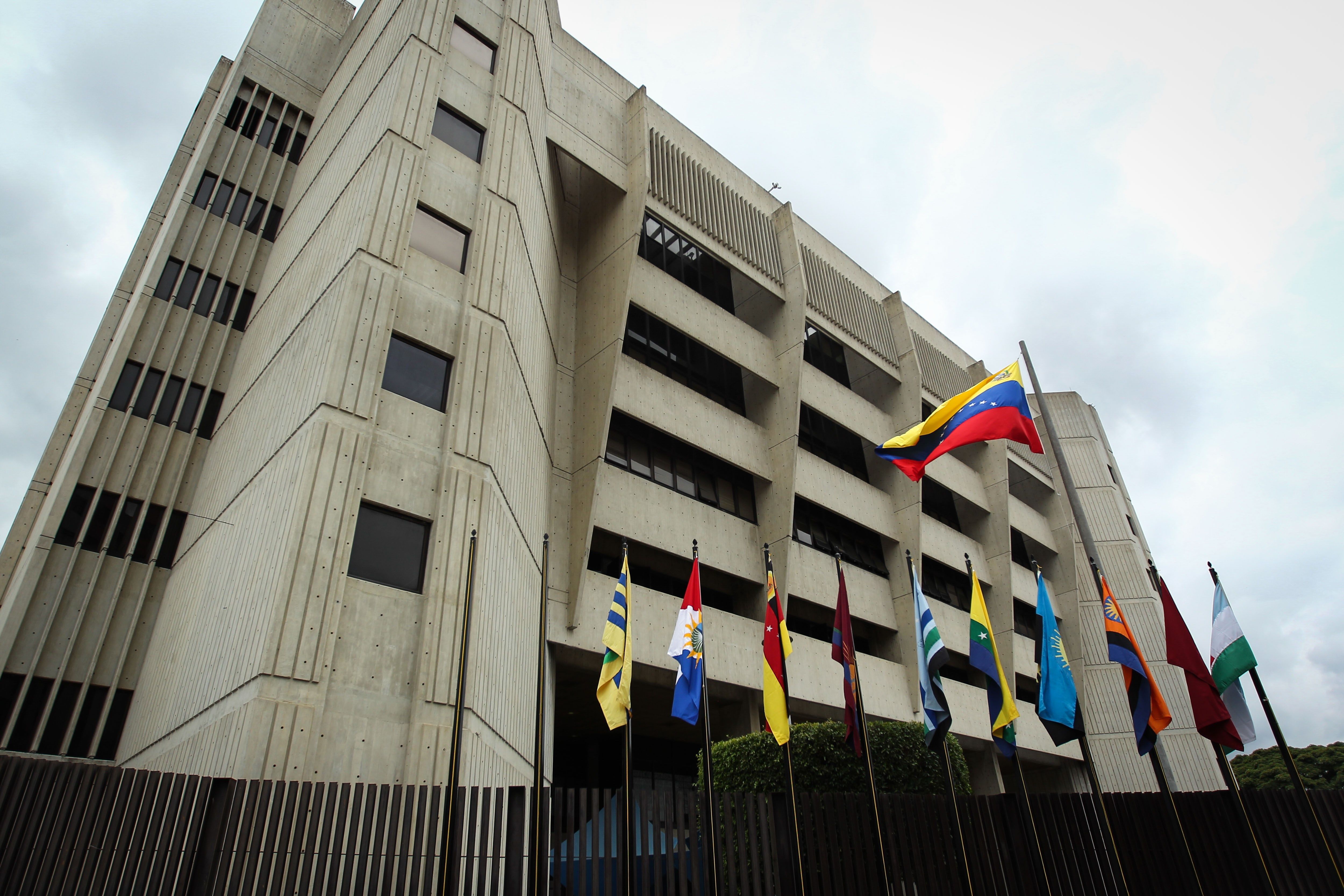 TSJ de Maduro dictó medidas cautelares contra representantes del CNU designados por la AN