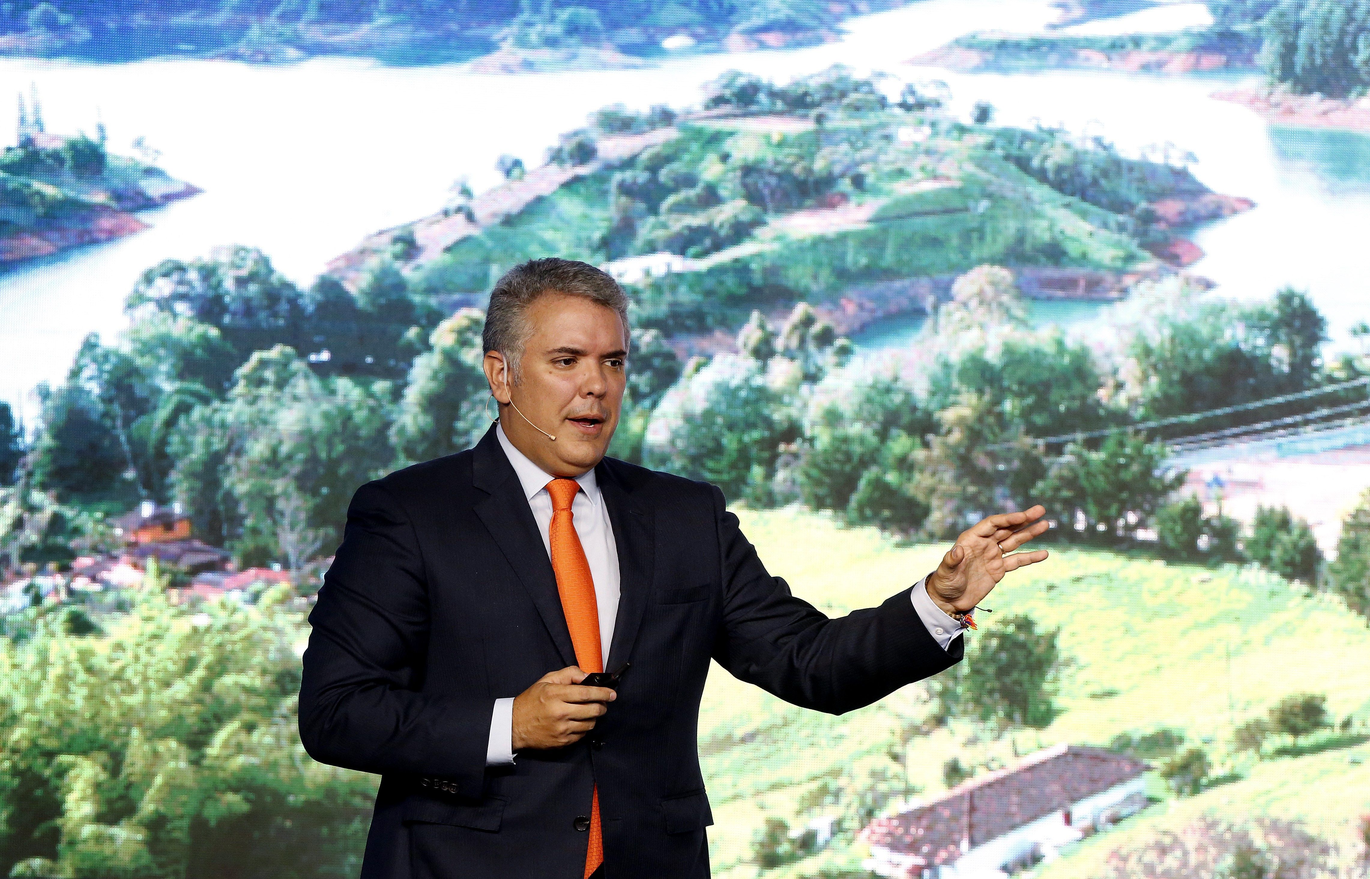 Iván Duque: Países no deben ser pasivos frente a crisis humanitaria en Venezuela