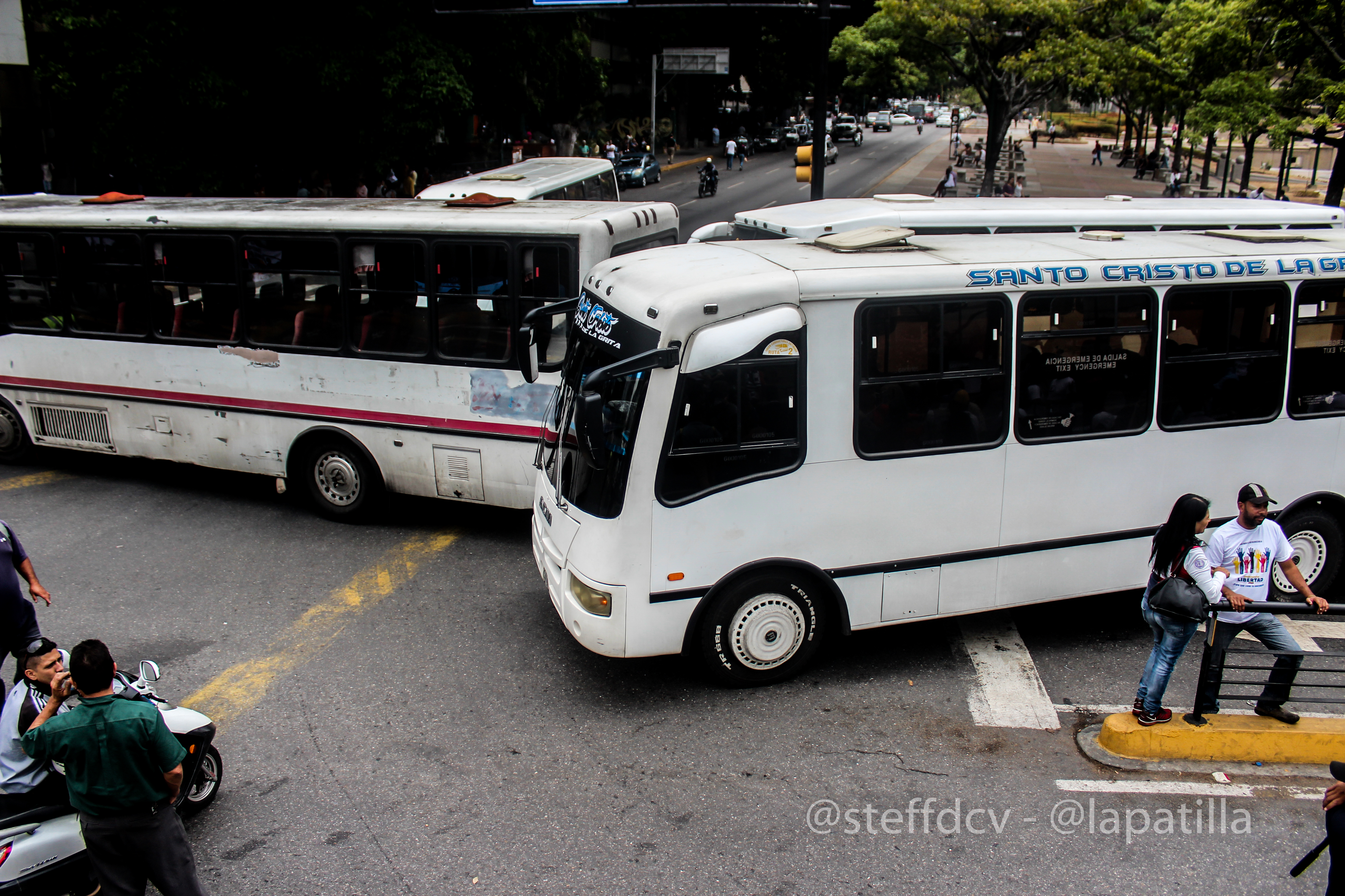 Dudas entre los transportistas ante la digitalización del cobro de pasajes anunciada por Maduro