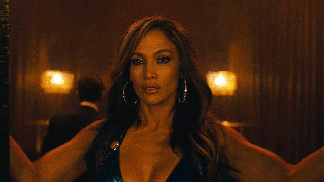 Jennifer Lopez muestra sus dotes bailando en el tubo en adelanto de “Hustlers”