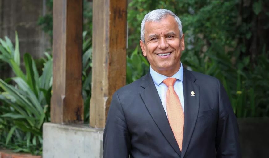 Nuevo ministro de Presidencia de Costa Rica asume el desafío de reactivar la economía