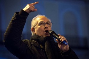 Antonio Ledezma manifestó su respaldo a Guaidó en gira por Colombia