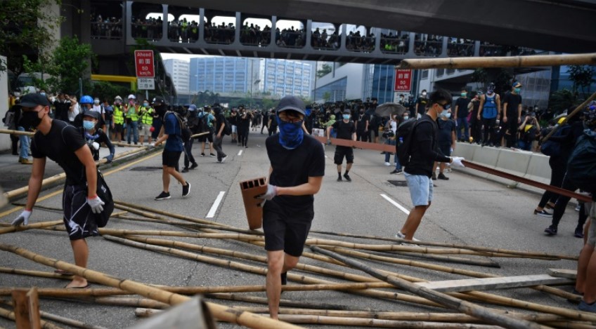 Pekín acusa a manifestantes de intentar derrocar al Gobierno de Hong Kong