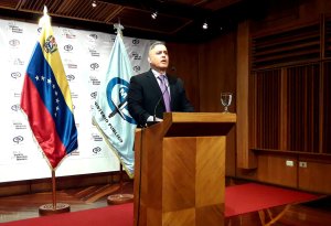 Fiscal del régimen reconoce a Luis Parra y celebra el intento de golpe al Parlamento