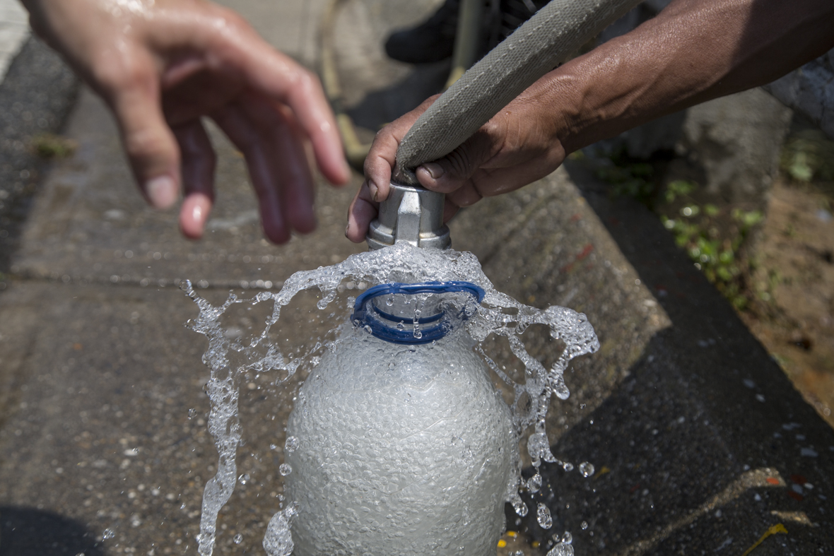 Expertos explican cómo llega el agua a las distintas zonas de Caracas (Video)