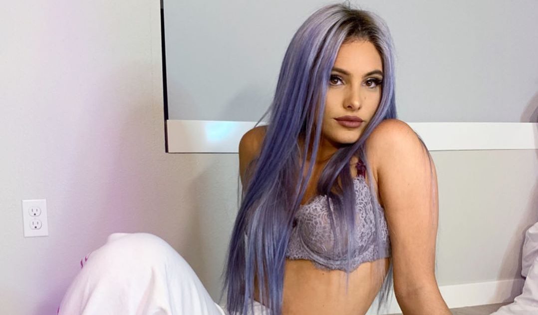 Con un sensual look, Lele Pons te invita a escribirle a su WhatsApp (FOTOS)