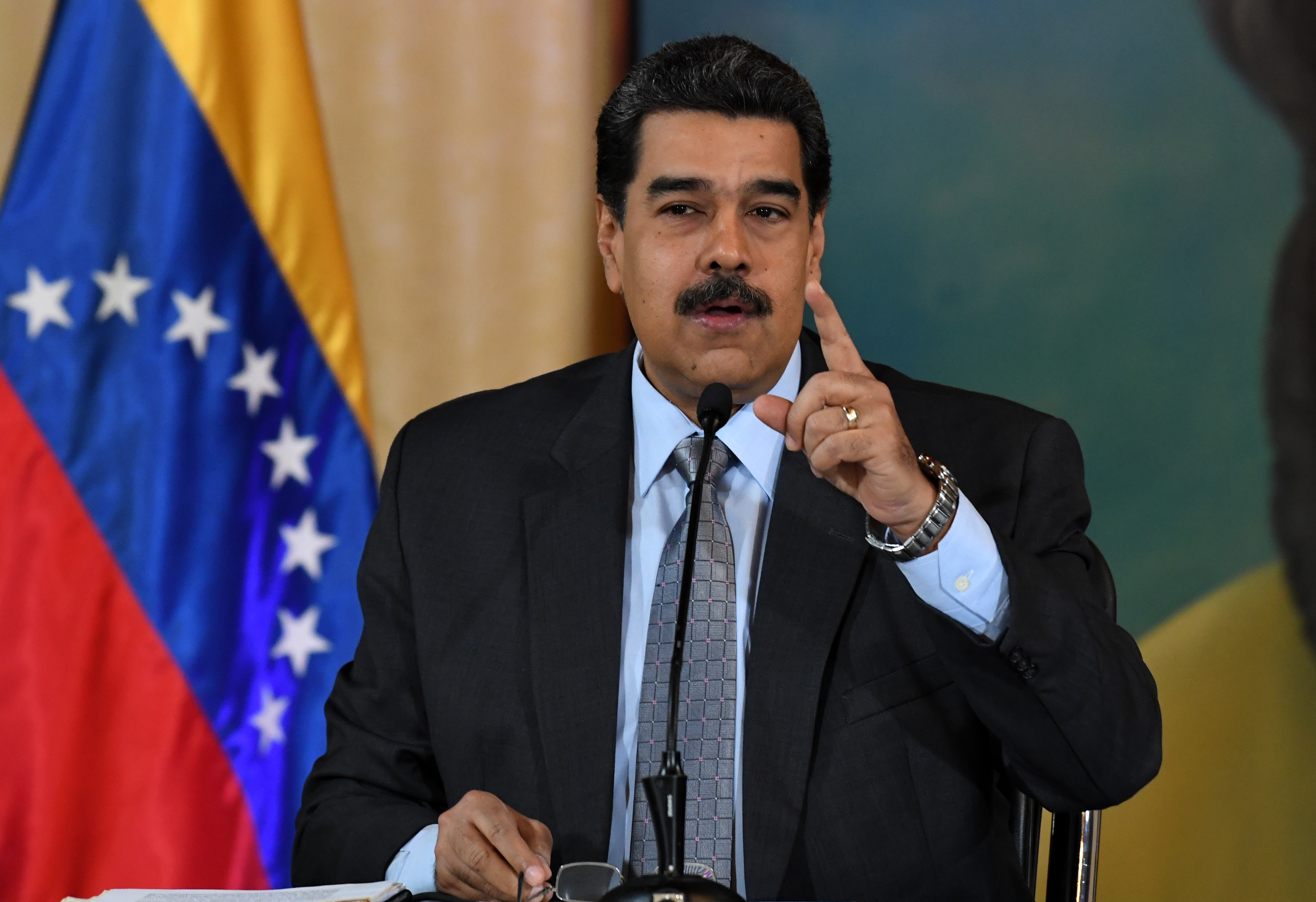 Maduro propuso exponer documental de Mao para jalarle mecate a sus invitados chinos