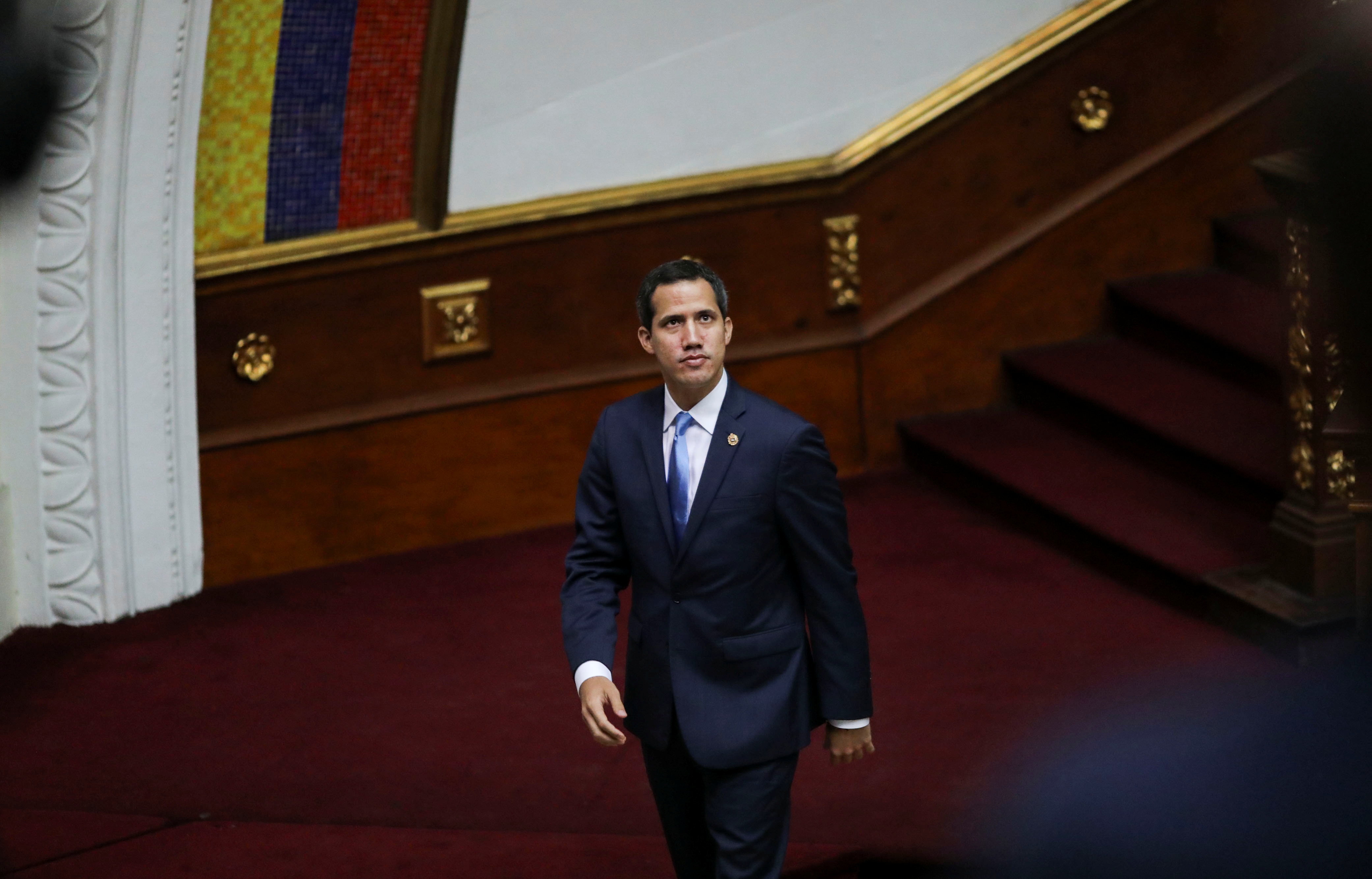 Reino Unido mantiene reconocimiento a Guaidó mientras Maduro planea apelar por el oro