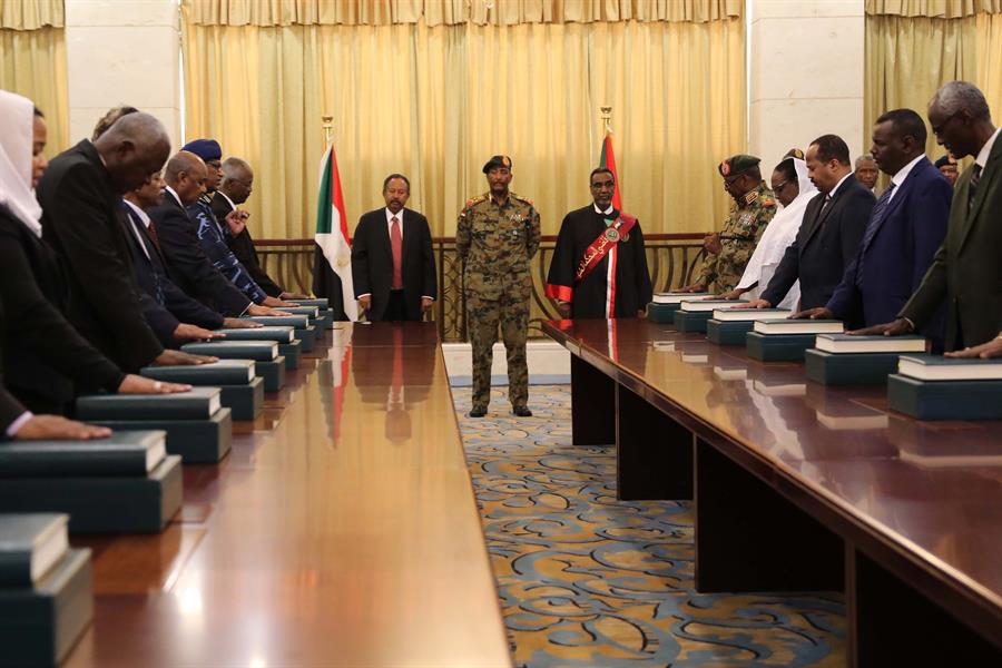 Toma posesión el primer Gobierno sudanés tras el derrocamiento de Al Bashir