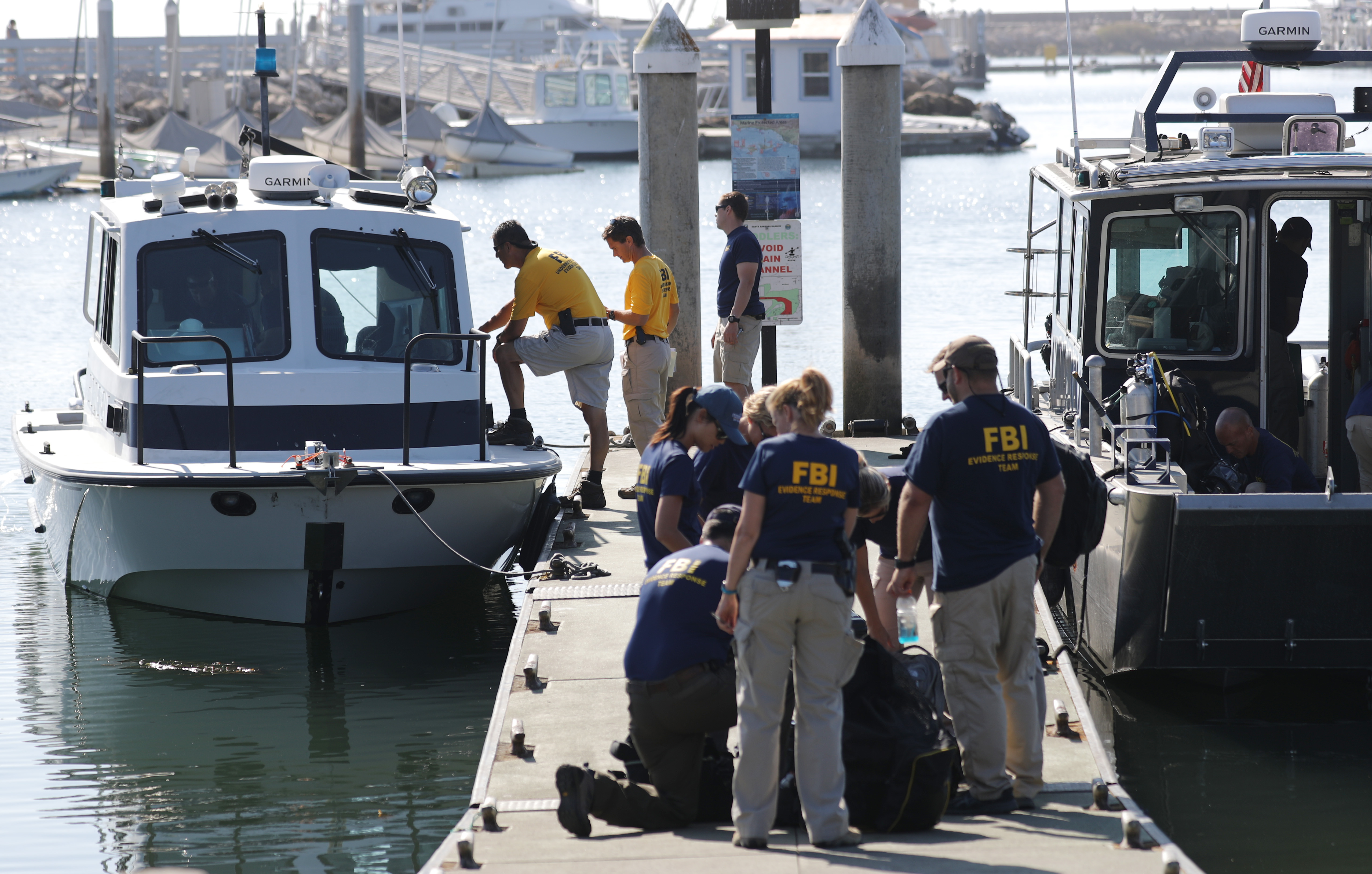 Recuperan 33 cuerpos del incendio de barco de buceo en California
