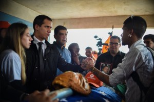 “Seguiremos de pie”, afirmó Guaidó en honor a Edmundo “Pipo” Rada, víctima del régimen