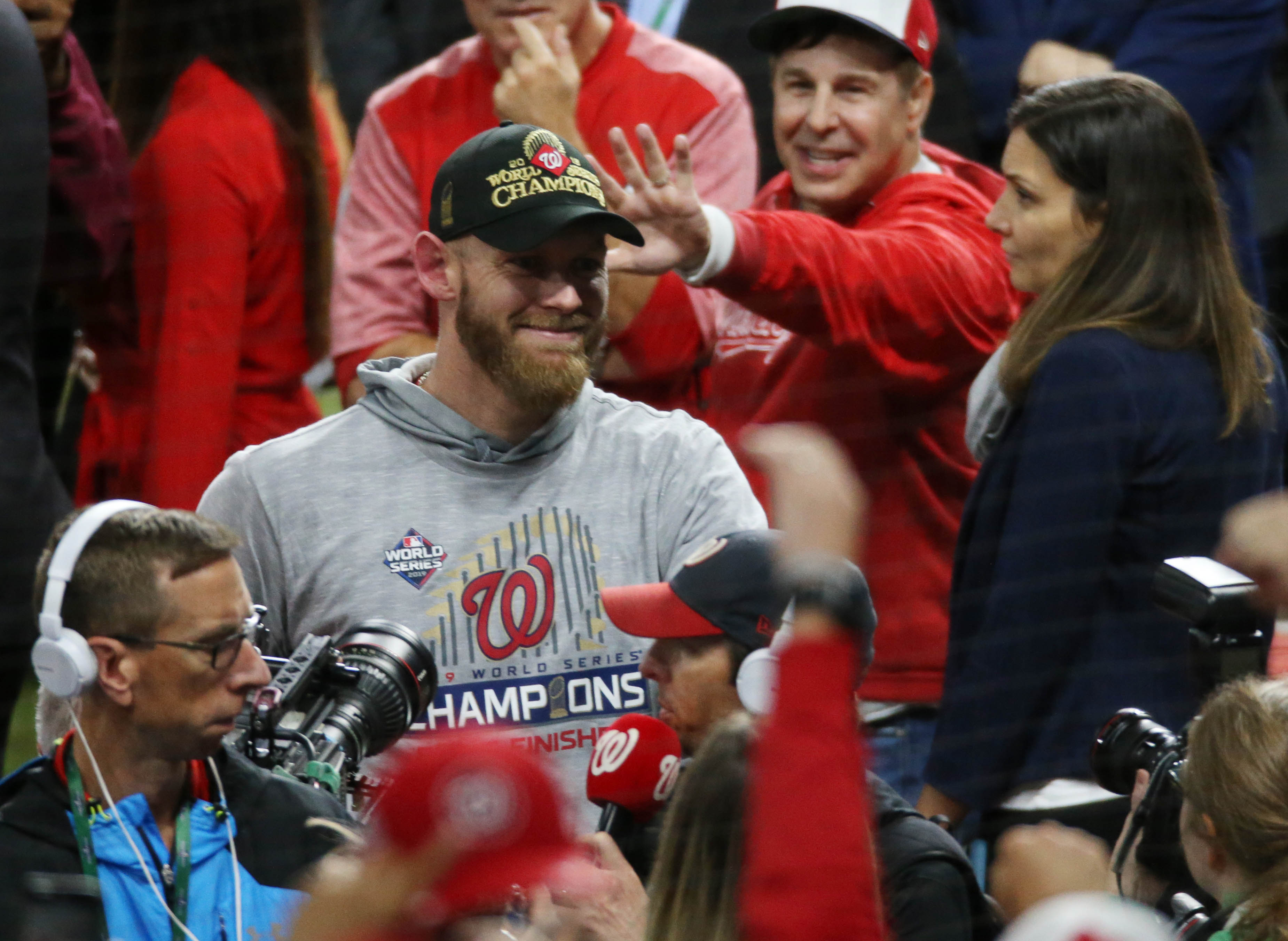 Stephen Strasburg se llevó el premio MVP de la Serie Mundial