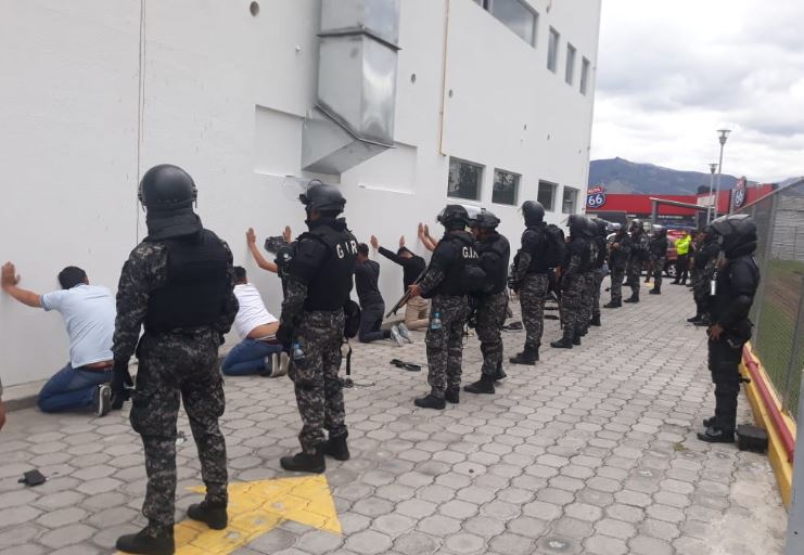 Presentan en audiencia a dos venezolanos infiltrados con información personal de Lenín Moreno