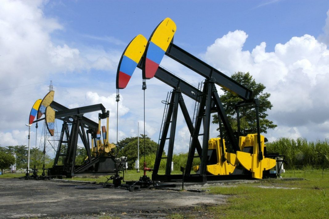 Venezuela está sin gasolina y no hay reservas para abastecer toda la demanda, asegura experto petrolero