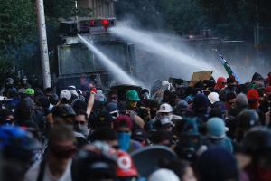 Gobierno chileno expulsó a nueve venezolanos por participar en disturbios
