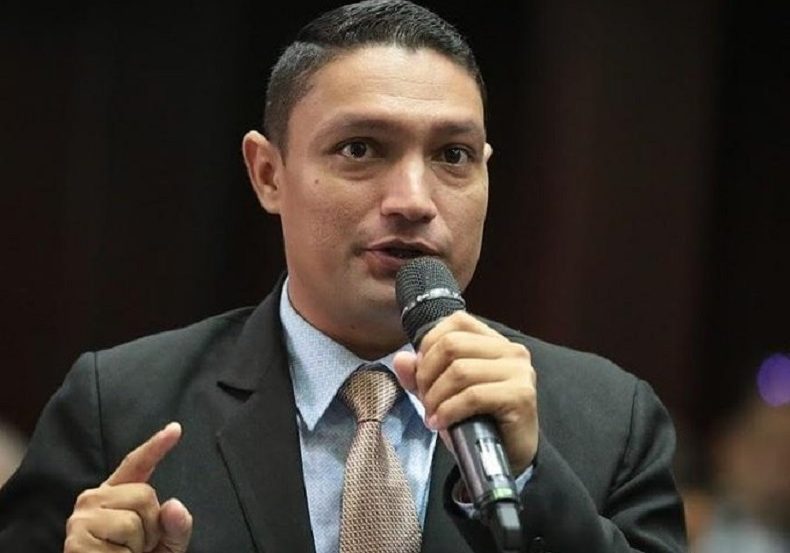 Luis Parra rechazó detención del diputado Clap Leandro Domínguez en Falcón 