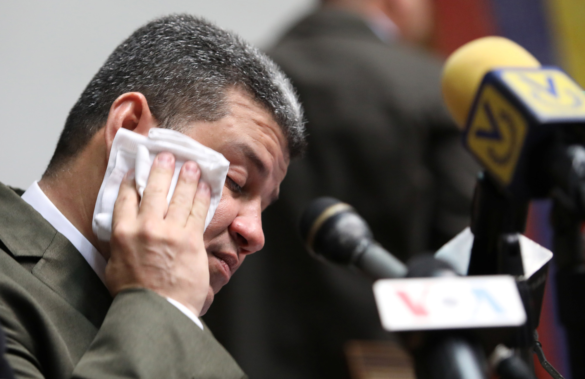 Denunciaron a Luis Parra ante la Fiscalía de Maduro por presuntas amenazas de muerte