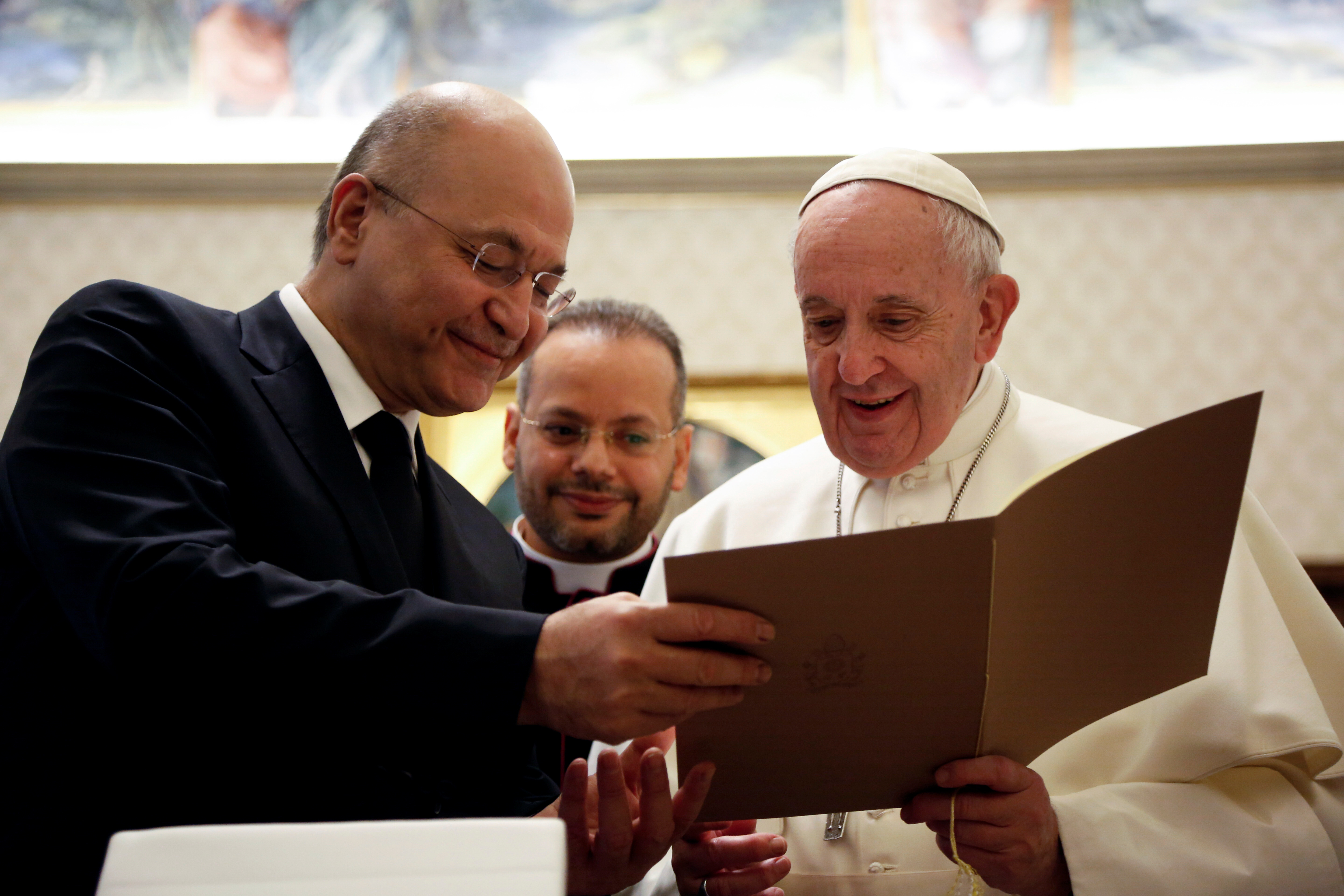 El papa Francisco y el presidente de Irak se reunieron para abordar las tensiones en Medio Oriente