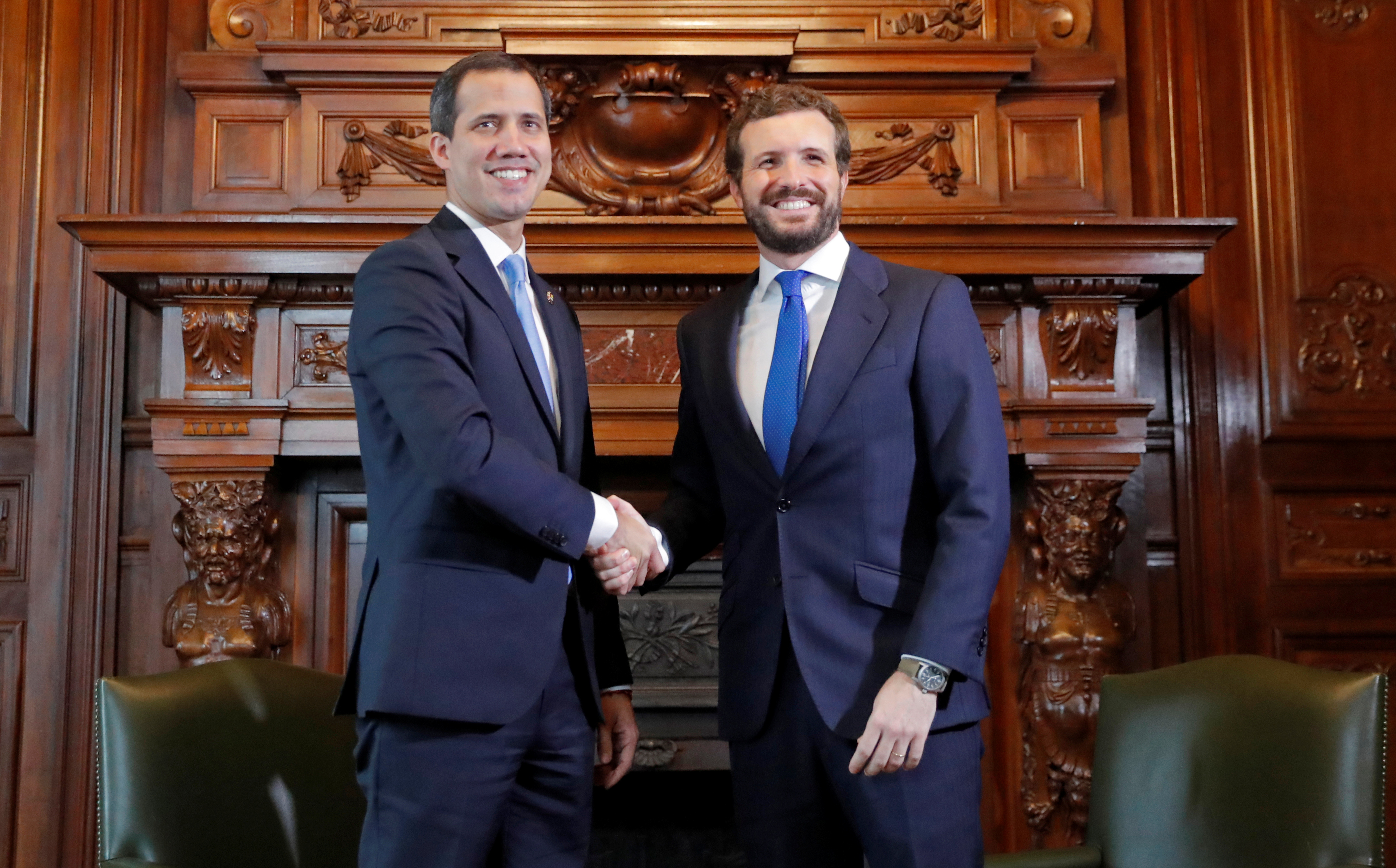 Pablo Casado felicitó a Guaidó por recibir el premio Faes de la Libertad