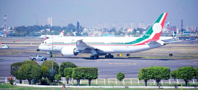 Avión presidencial mexicano volverá al país para relanzar su venta