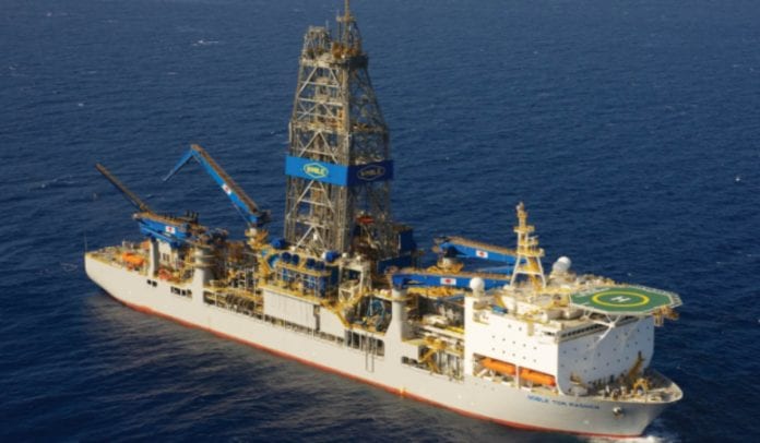 Cuba compra petróleo buque incluido para evitar sanciones de EEUU