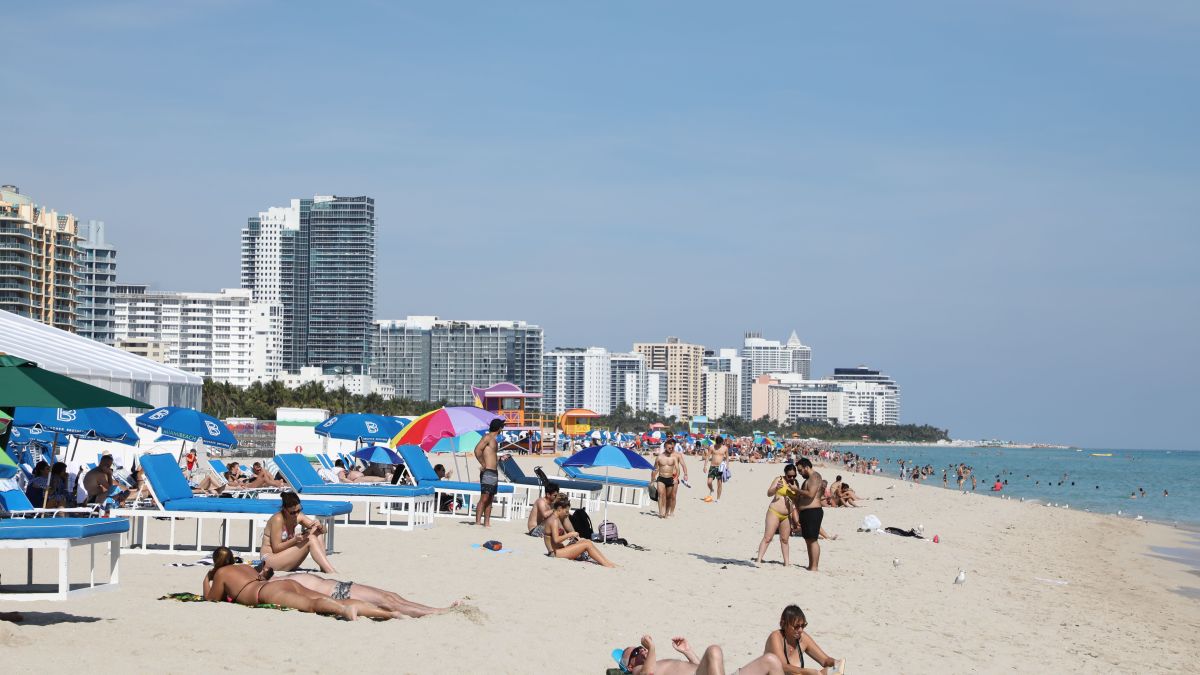 Miami Beach cierra algunas playas como medida de prevención