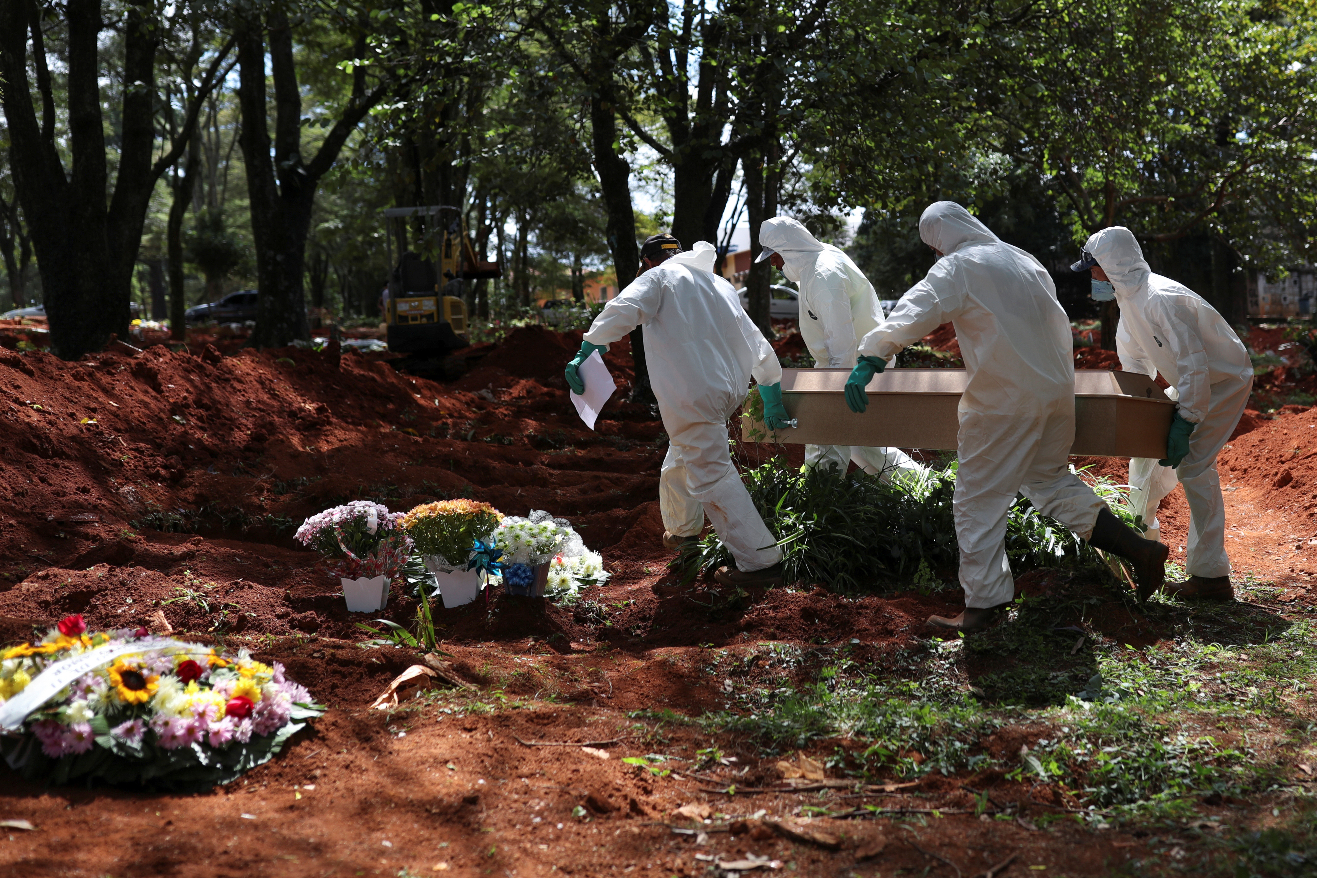 Brasil supera los 225.000 muertos por Covid-19