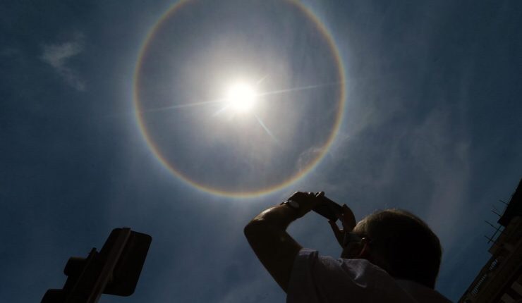 ¿Mal augurio? El sorprendente significado de un halo solar, según la astrología