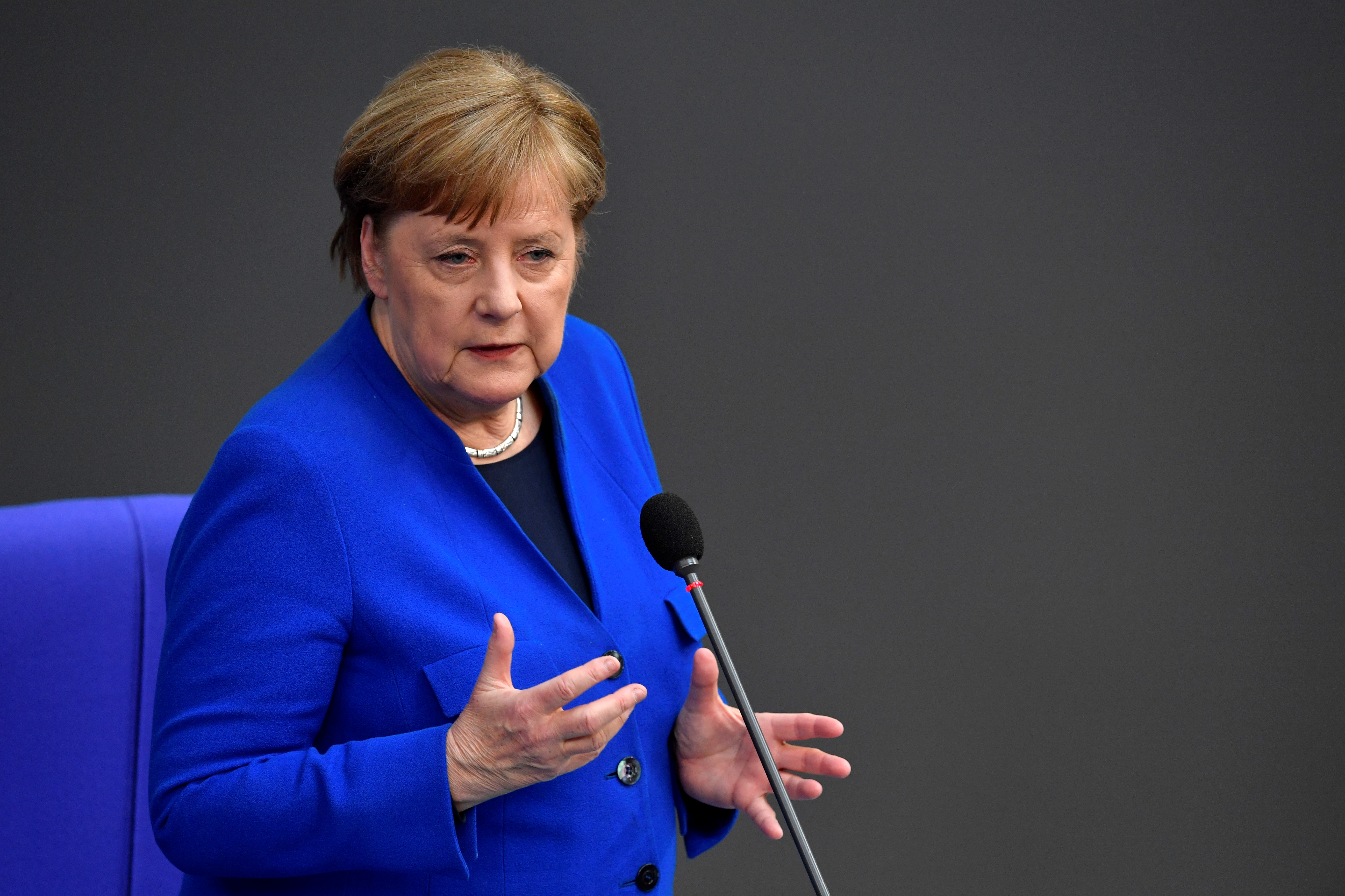 Merkel declina invitación de Trump para cumbre presencial del G7 en Washington