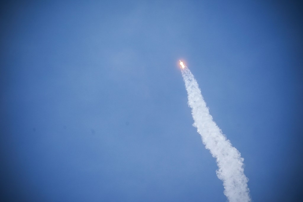 SpaceX lanza una señal de alarma para el programa espacial ruso