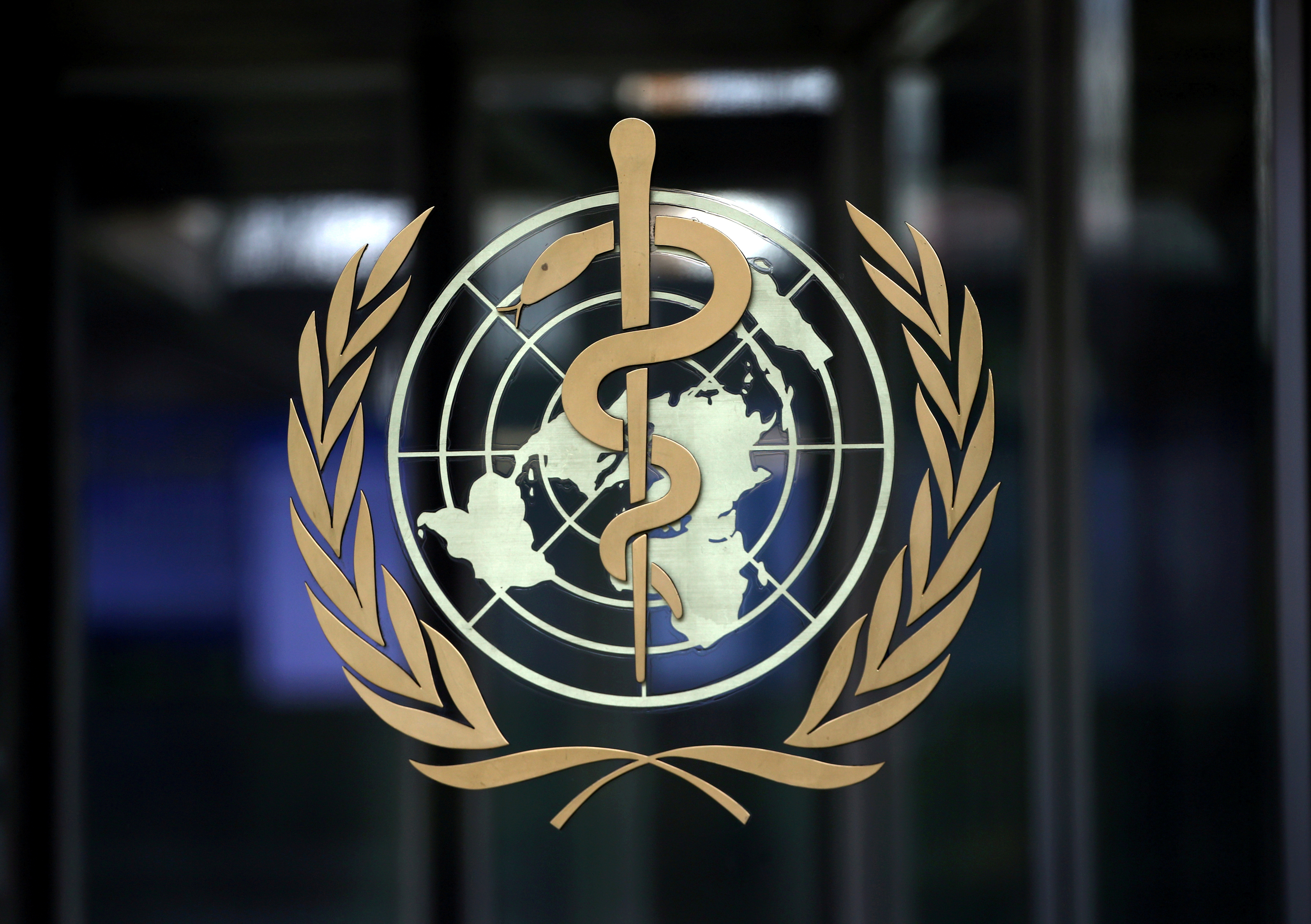 Países más pobres podrían recibir vacunas en semanas, señaló la OMS