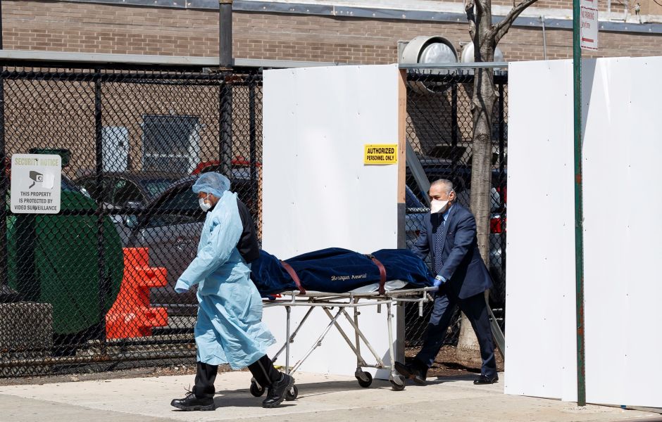 Brooklyn desplaza a Queens como el condado con más decesos asociados por el coronavirus