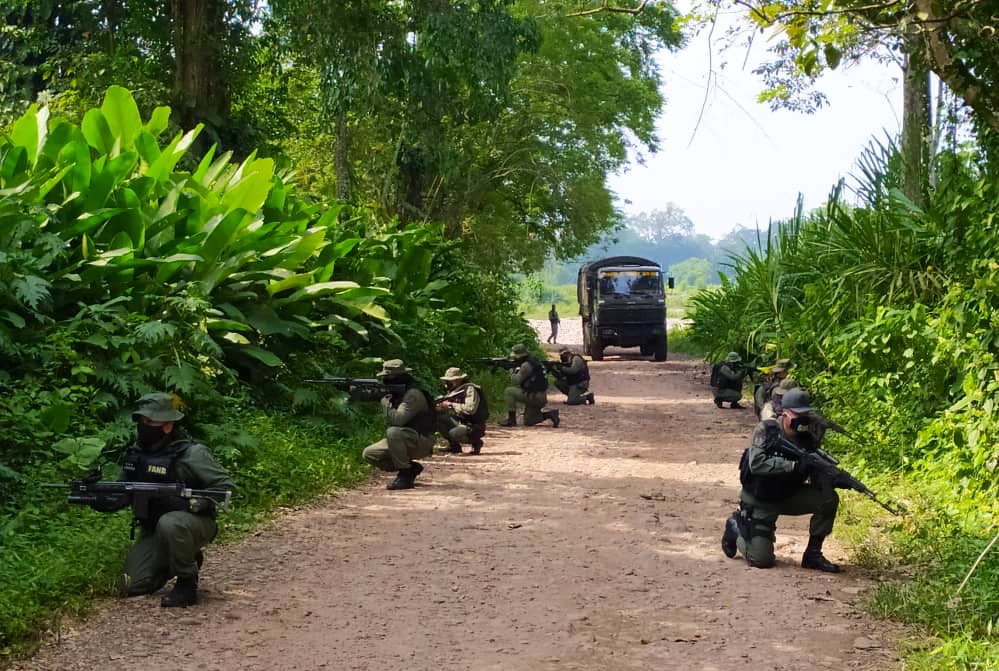 EN FOTOS: Así la GNB intenta detectar a “mercenarios y terroristas” en contra del régimen 