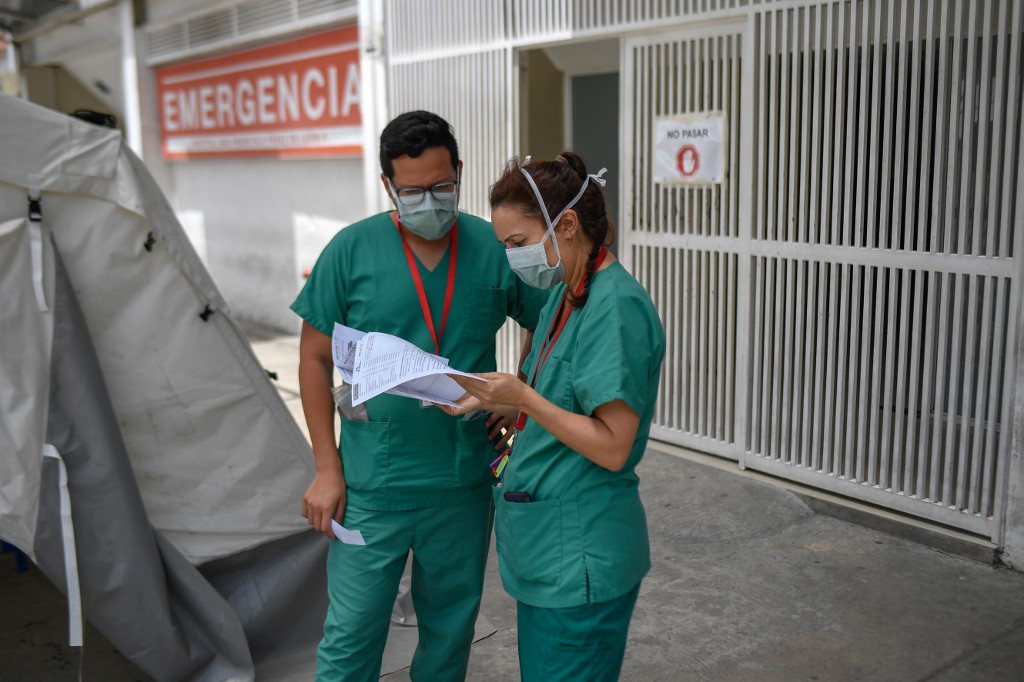 En plena flexibilización, fallecieron otros cinco venezolanos por Covid-19