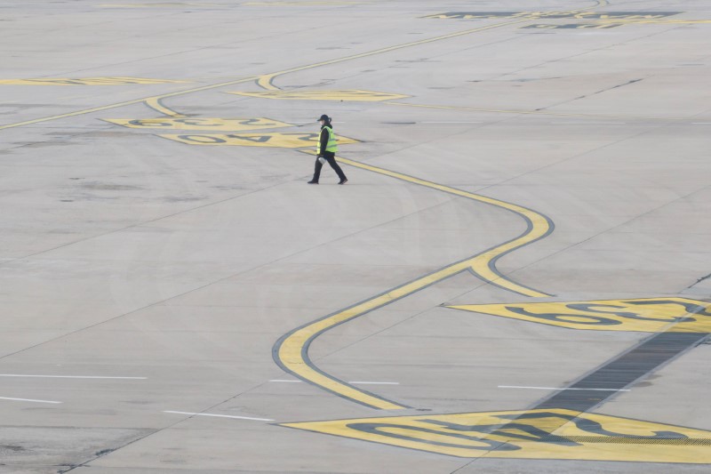 China relaja las normas de vuelo tras el veto de EEUU a sus aerolíneas