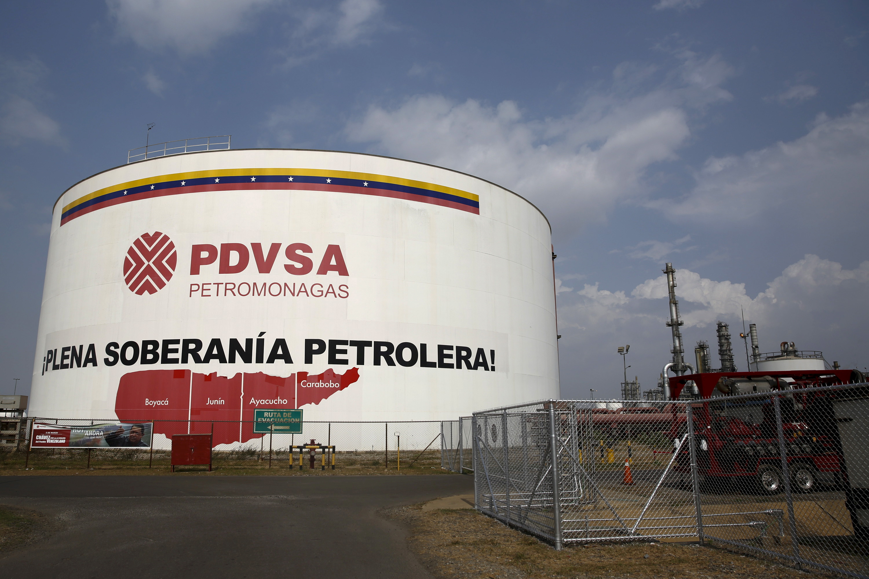 EEUU apunta a magnate naviero venezolano por acuerdos “punibles” de combustible