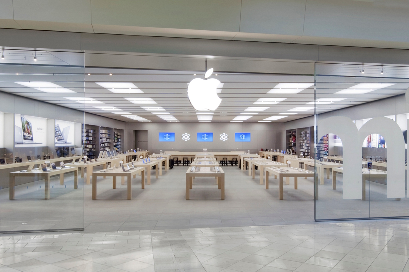 Apple cierra tiendas en Florida y otros estados tras aumento de casos de coronavirus