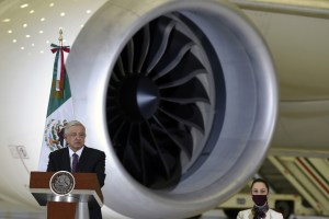 López Obrador sobre la venta del avión presidencial: Si nos quedamos con él, la pérdida sería mayor (FOTOS)