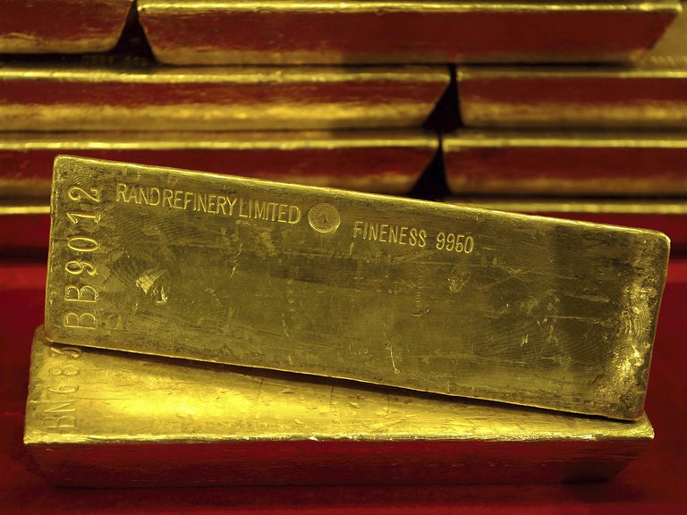 El oro marcó nuevos máximos históricos al situarse en los 1.932 dólares